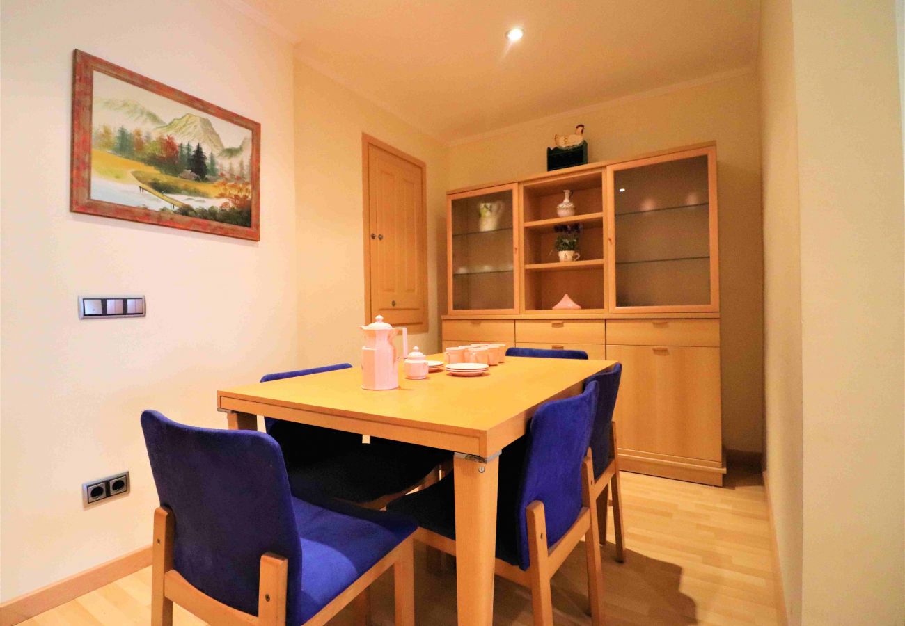 Apartamento en Rosas / Roses - Apartamento en 1º linea de playa en Roses en alquiler-PC GARBI