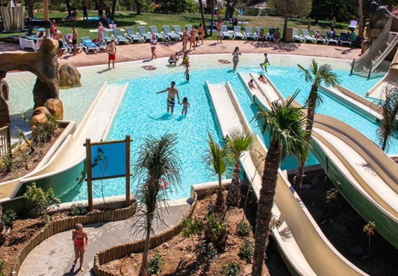 Apartamento en Rosas / Roses - Apartamento en 1º linea de playa en Roses en alquiler-PC GARBI