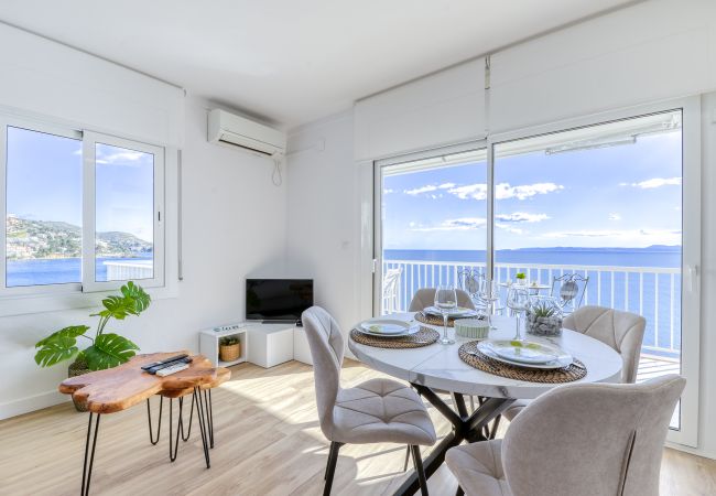 Apartamento en Rosas / Roses - Promocanyell 1ª línea - Immo Barneda  Apartamento en Rosas / Roses - Promocanyell 1ª línea - Immo Barneda