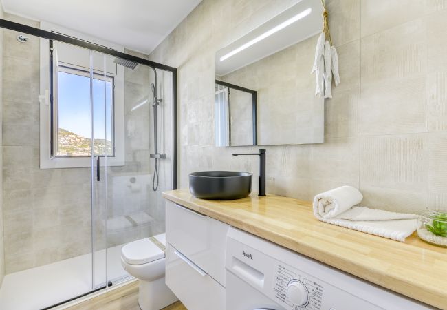 Apartamento en Rosas / Roses - Promocanyell 1ª línea - Immo Barneda  Apartamento en Rosas / Roses - Promocanyell 1ª línea - Immo Barneda