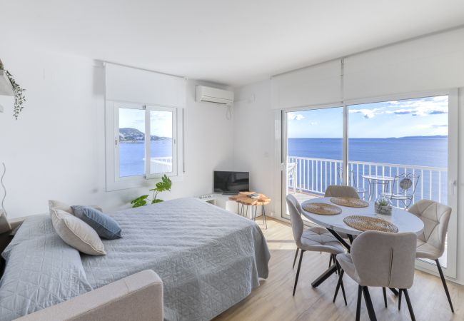 Apartamento en Rosas / Roses - Promocanyell 1ª línea - Immo Barneda  Apartamento en Rosas / Roses - Promocanyell 1ª línea - Immo Barneda