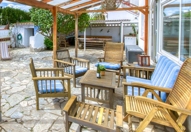 Casa en Rosas / Roses - VILLA SEGRIA 8 Immo Barneda Roses  Casa en Rosas / Roses - VILLA SEGRIA 8 Immo Barneda Roses