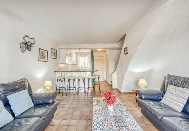 Casa en Empuriabrava - Isla Cartago Empuriabrava - Immo Barneda  Casa en Empuriabrava - Isla Cartago Empuriabrava - Immo Barneda