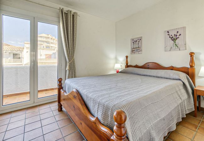 Casa en Empuriabrava - Isla Cartago Empuriabrava - Immo Barneda  Casa en Empuriabrava - Isla Cartago Empuriabrava - Immo Barneda