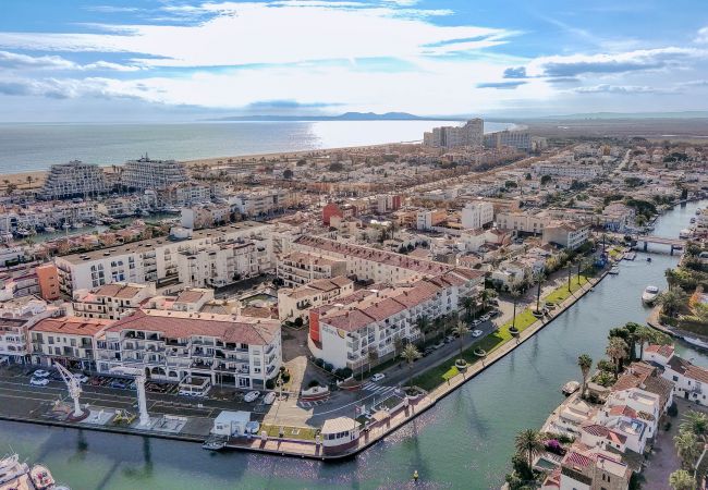 Casa en Empuriabrava - Isla Cartago Empuriabrava - Immo Barneda  Casa en Empuriabrava - Isla Cartago Empuriabrava - Immo Barneda