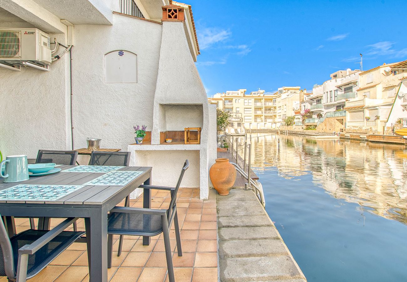 Casa en Empuriabrava - Isla Cartago Empuriabrava - Immo Barneda 