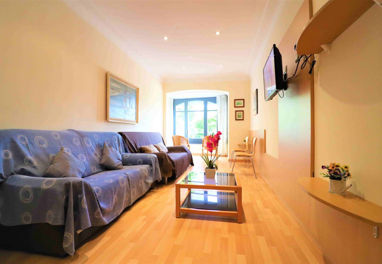 Apartament en Rosas / Roses - Apartament a 1r línia de platja a Roses en lloguer-PC GARBI