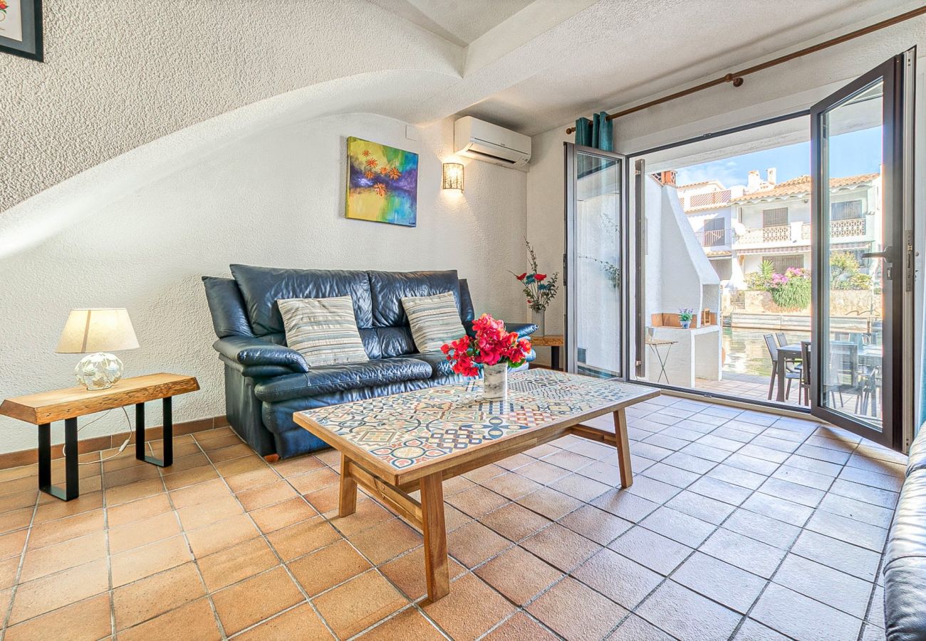 Ferienhaus in Empuriabrava - Isla Cartago Empuriabrava - Immo Barneda 