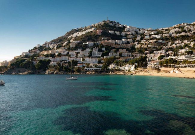 Ferienwohnung in Rosas / Roses - Mileni 3 1 1 4 Roses - Immo Barneda  Ferienwohnung in Rosas / Roses - Mileni 3 1 1 4 Roses - Immo Barneda