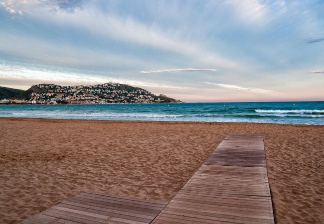 Ferienwohnung in Rosas / Roses - Mileni 3 1 1 4 Roses - Immo Barneda  Ferienwohnung in Rosas / Roses - Mileni 3 1 1 4 Roses - Immo Barneda