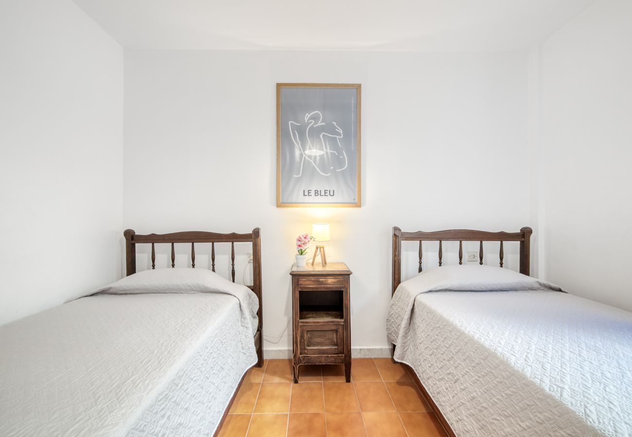 Ferienwohnung in Rosas / Roses -  Dallas 2B Canyelles Rose s - Immo Barneda