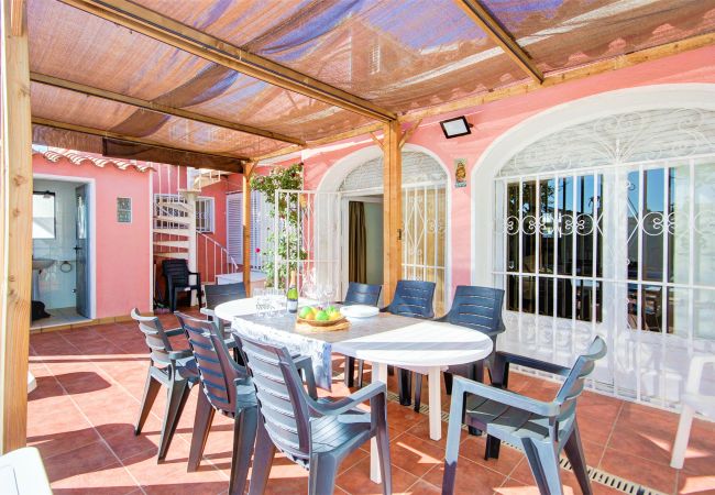 Ferienhaus in Empuriabrava - Villa Requesens 139 Empuriabrava - Immo Barneda  Ferienhaus in Empuriabrava - Villa Requesens 139 Empuriabrava - Immo Barneda