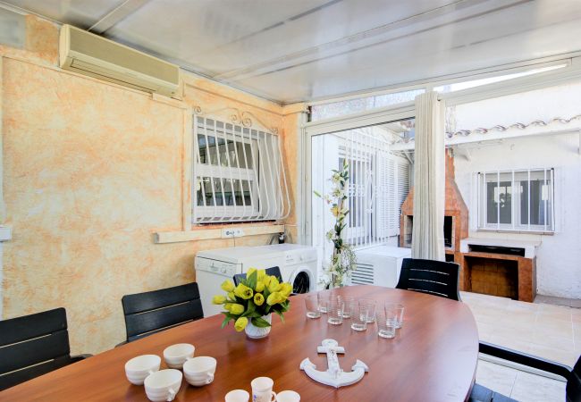 Ferienhaus in Empuriabrava - Villa Requesens 139 Empuriabrava - Immo Barneda  Ferienhaus in Empuriabrava - Villa Requesens 139 Empuriabrava - Immo Barneda