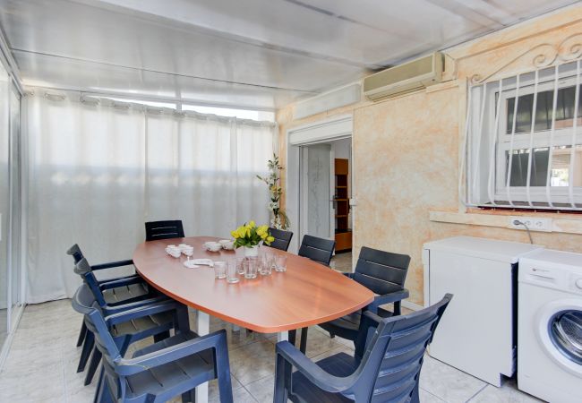 Ferienhaus in Empuriabrava - Villa Requesens 139 Empuriabrava - Immo Barneda  Ferienhaus in Empuriabrava - Villa Requesens 139 Empuriabrava - Immo Barneda