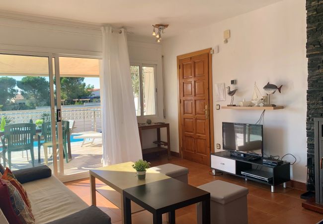 Ferienhaus in Rosas / Roses - Villa Bages 5 Roses - Immo Barneda  Ferienhaus in Rosas / Roses - Villa Bages 5 Roses - Immo Barneda