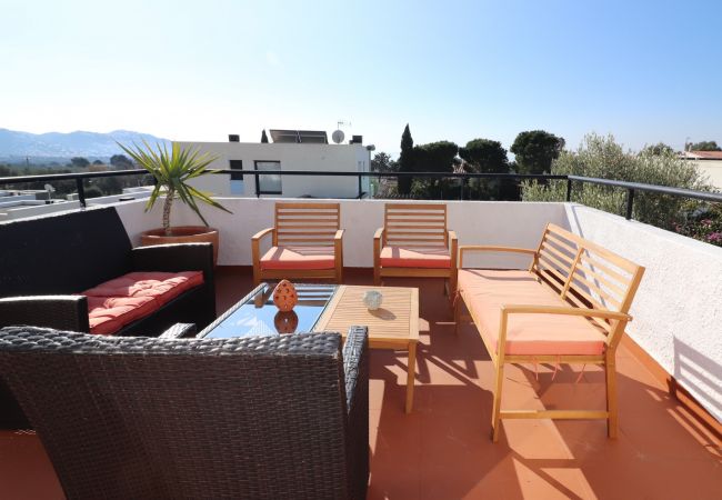 Ferienhaus in Rosas / Roses - Villa Bages 5 Roses - Immo Barneda  Ferienhaus in Rosas / Roses - Villa Bages 5 Roses - Immo Barneda