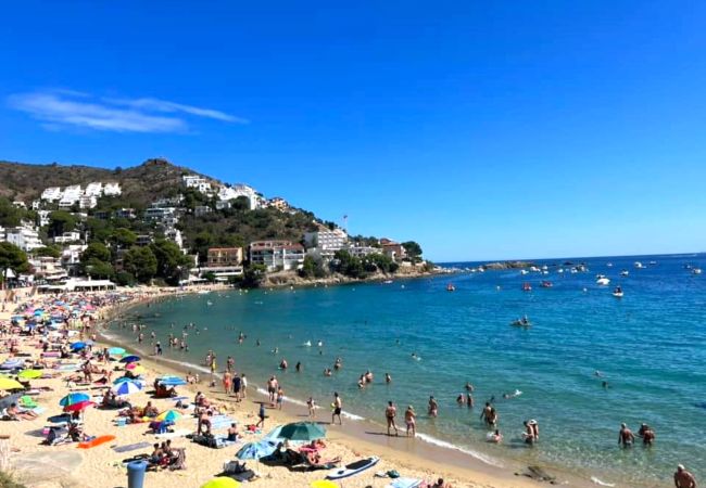 Ferienhaus in Rosas / Roses - VILLA SEGRIA 8 Immo Barneda Roses  Ferienhaus in Rosas / Roses - VILLA SEGRIA 8 Immo Barneda Roses