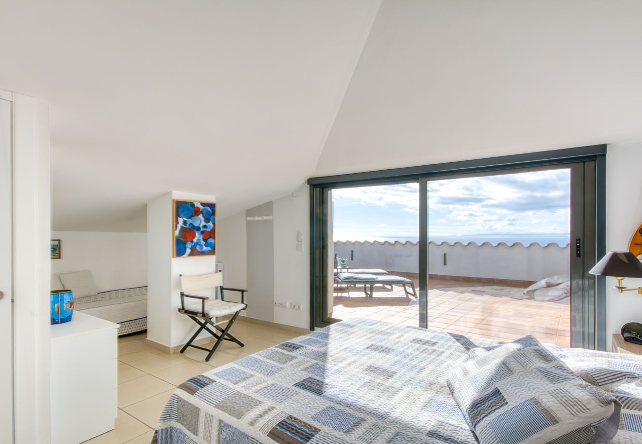 Ferienwohnung in Rosas / Roses - Mileni I Atico Duplex seafront 1 4 2 - Immo Barneda