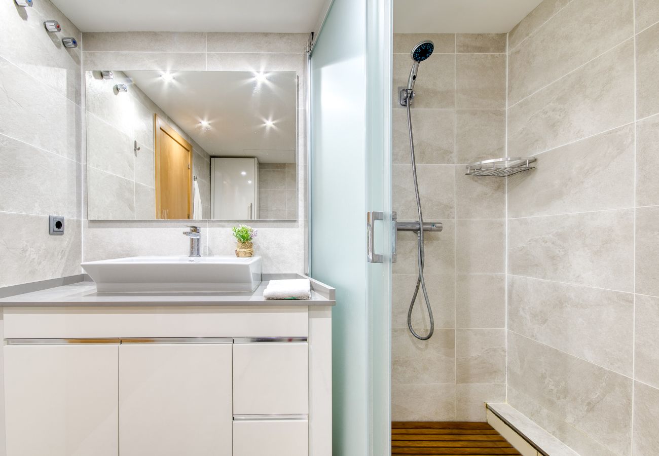 Ferienwohnung in Rosas / Roses - Vista Bella - Exclusive luxury apartment in Canyelles Petites, Roses -Immo Barneda