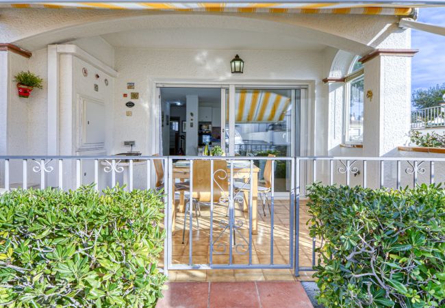 Apartment in Rosas / Roses - Jardins III 1 Bjs 3 Roses - Immo Barneda  Apartment in Rosas / Roses - Jardins III 1 Bjs 3 Roses - Immo Barneda