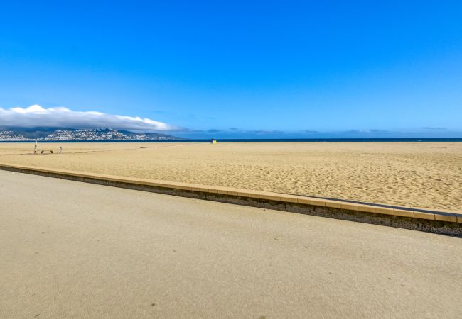 House in Empuriabrava - Byblos Empuriabrava - Immo Barneda House in Empuriabrava - Byblos Empuriabrava - Immo Barneda