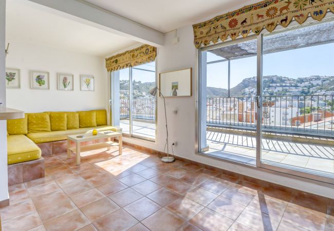 Apartment in Rosas / Roses - Estrella de Mar Atico 1 linea Roses - Immo Barneda
