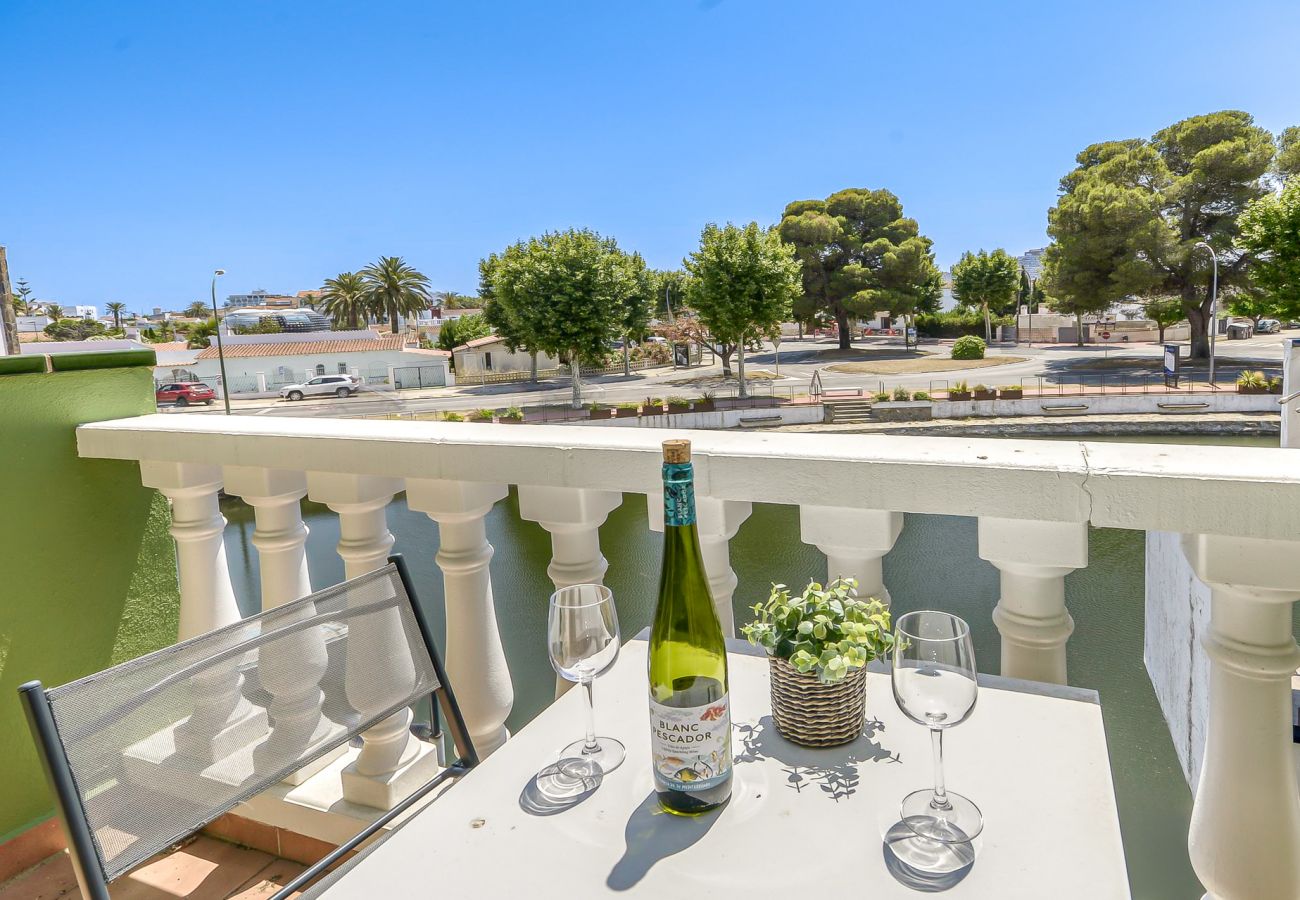 Townhouse in Empuriabrava - Port Petit 10 + Mooring 8x3 Empuriabrava - Immo Barneda