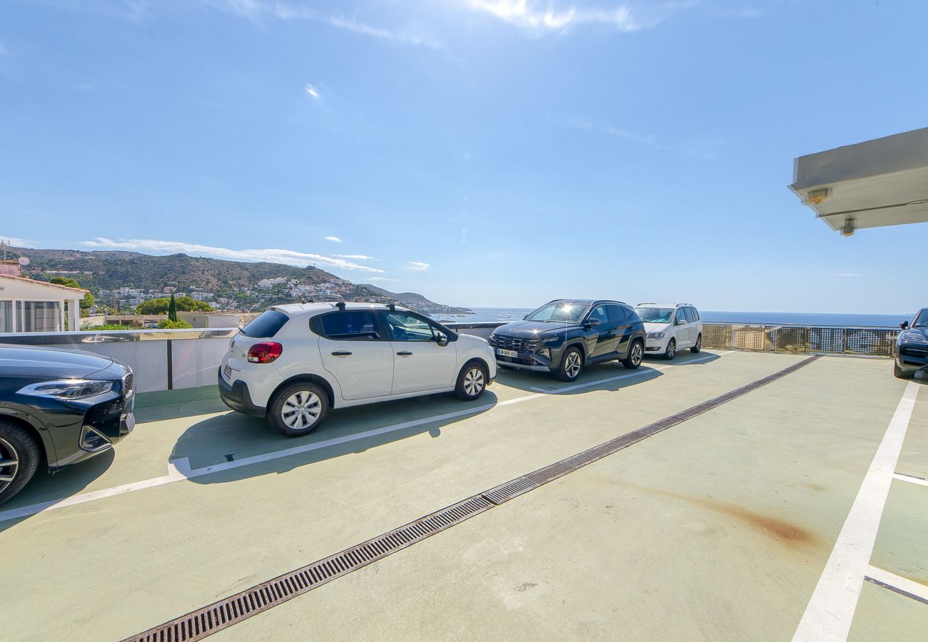 Apartment in Rosas / Roses - Vista Bella - Exclusive luxury apartment in Canyelles Petites, Roses -Immo Barneda