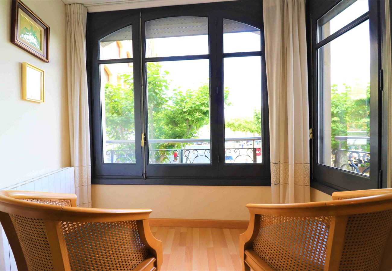 Appartement à Rosas / Roses - Appartement en 1ère ligne de plage à Roses à louer-PC GARBI