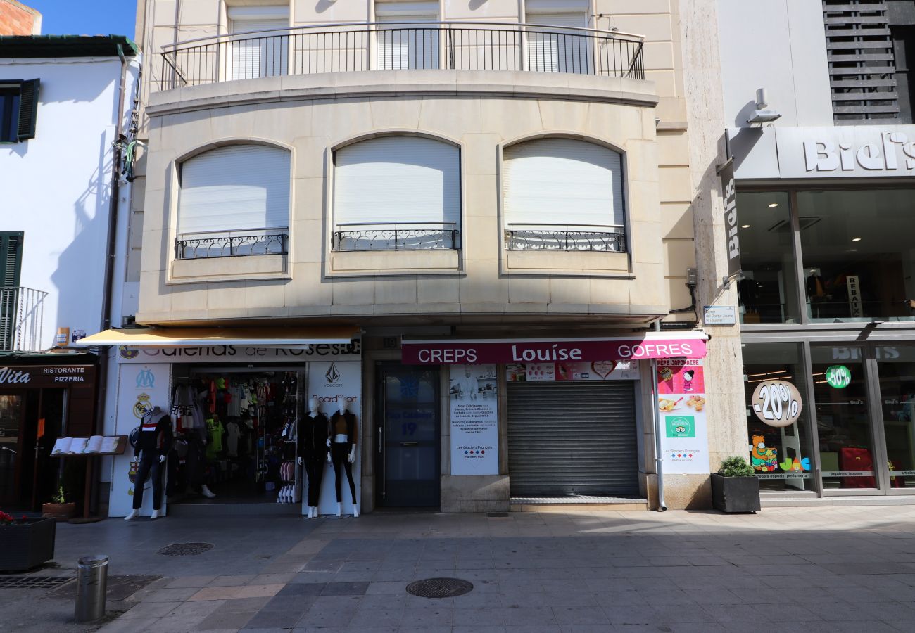 Appartement à Rosas / Roses - Appartement en 1ère ligne de plage à Roses à louer-PC GARBI